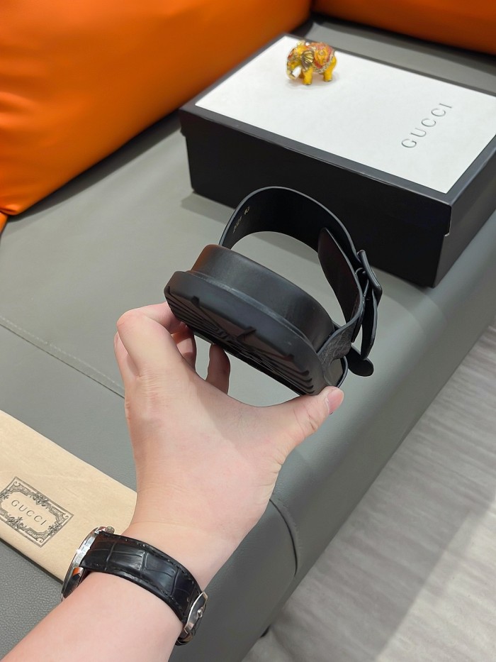 日本未入荷 グッチ コピーおすすめ の新型メンズ サンダル