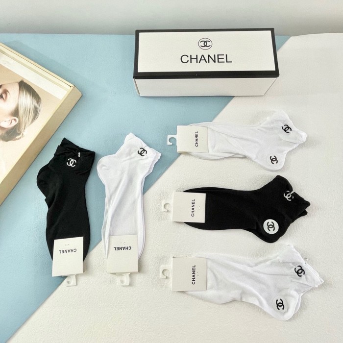 超奇跡の入荷☆ シャネル コピー 爆品ハイソックス高バージョン
