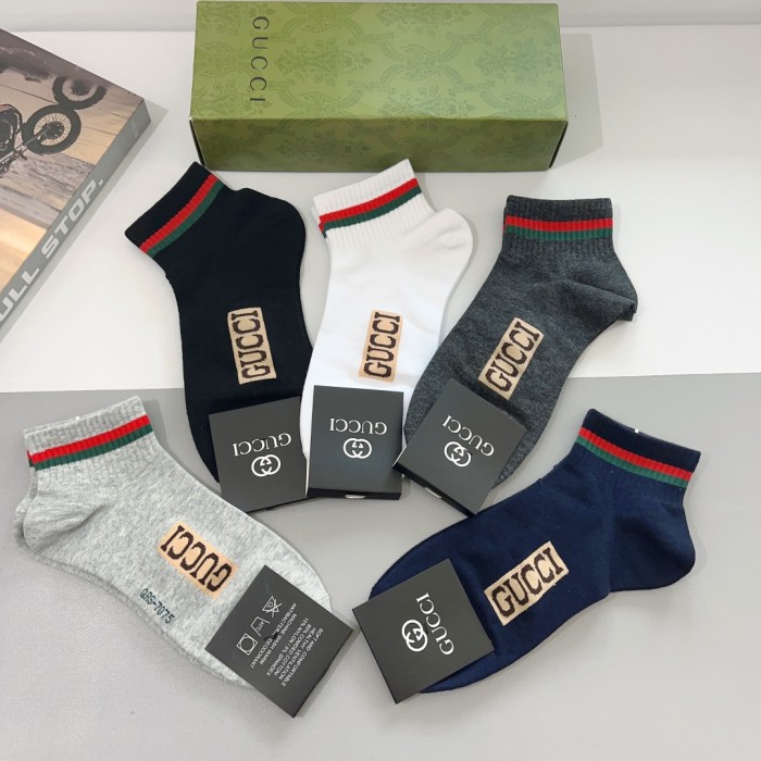 【話題商品！】グッチ n級品 の男性用靴下