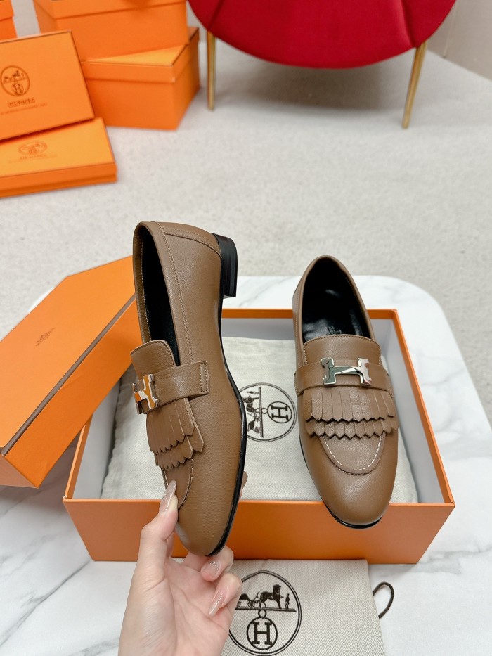 入手困難 エルメス n級品 Royal楽福靴
