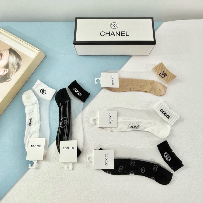 使い勝手良し グッチ 偽物通販 の新作ショート丈アイスソックスアイスシルクに綿