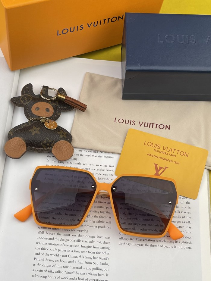 【限定】 ルイヴィトン コピーおすすめ Lvラージフレームサングラス3色