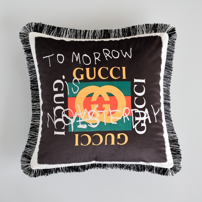 GUCCI クッションカバー/グッチクッション中材あり◆グッチカバー人気　インテリア雑貨新居プレゼント　フリンジクッション