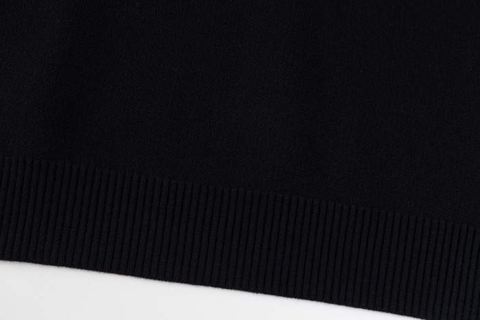 【限定】ルイヴィトン 激安偽物 LVアルファベットロゴニットクルーネックセーター