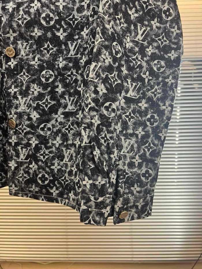 追跡付 ルイヴィトン 激安通販 Lv/24 ss GONG俊#同シリーズブルーの老花迷彩プリント長袖シャツジャケット