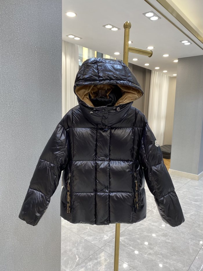 【限定】モンクレール n級品 パラナフードダウンジャケット