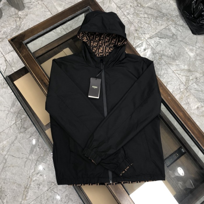 日本未入荷 フェンディ n級品 秋冬の厚手のパーカージャケット