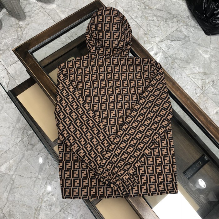 日本未入荷 フェンディ n級品 秋冬の厚手のパーカージャケット