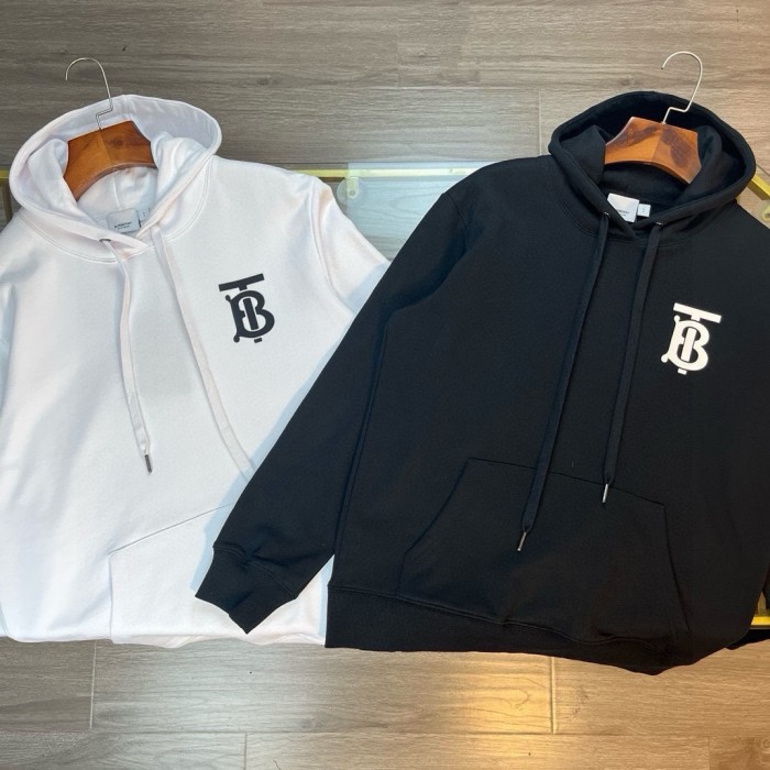 高品質 バーバリー 激安通販 ラシックTB限定エンボスLOGOキャップパーカー2色