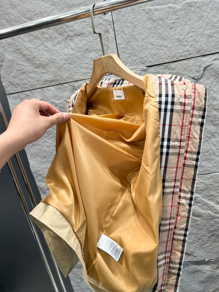 【限定】バーバリー 激安通販 レトロなオールドファッションの女性用ショート丈ジャケット