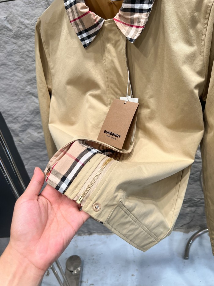 【限定】バーバリー 激安通販 レトロなオールドファッションの女性用ショート丈ジャケット