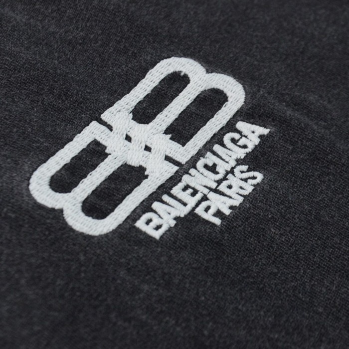 ★超人気 バレンシアガ 偽物通販 Balenciaga水洗いシリアルBB刺繍長袖パーカーTシャツ