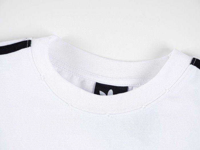 稀少 バレンシアガ コピー ニュークローバースリーストライプロゴプリント丸首衛衣長袖Tシャツ