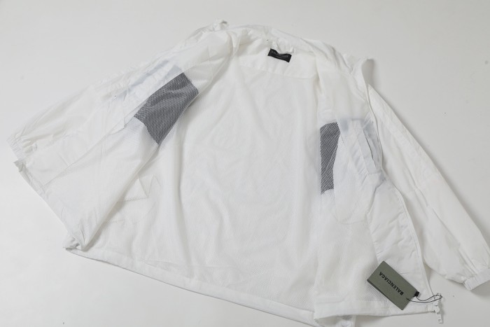 超奇跡の入荷☆ バレンシアガ 激安偽物 新白パッチワークスローガン突撃ジャケット