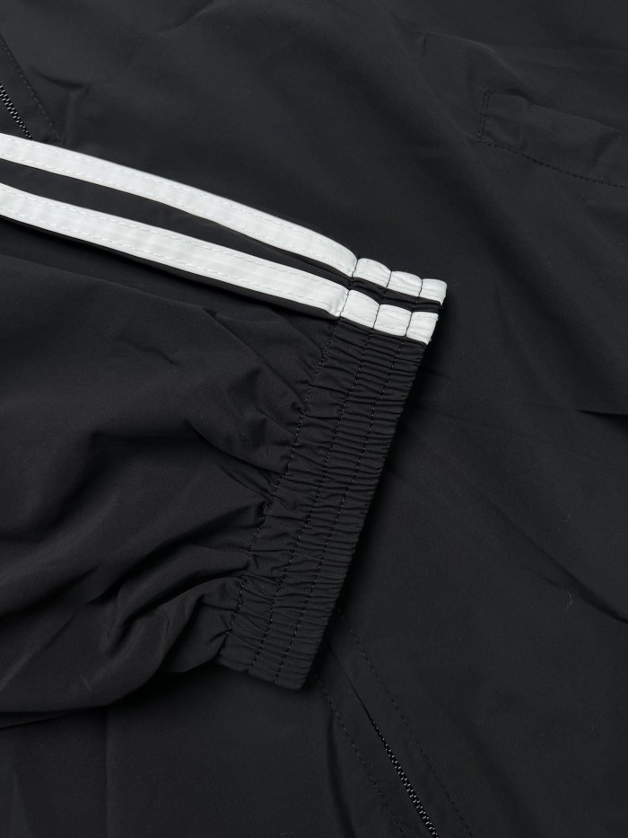 追跡付 バレンシアガ スーパーコピーx adidas連名のソケット生地ロゴ刺繍ジッパージャケット