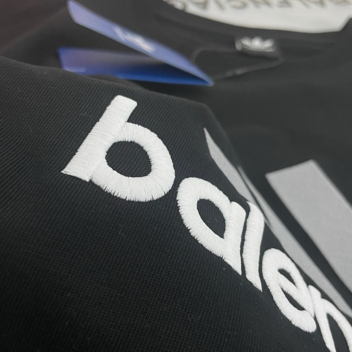 超奇跡の入荷☆ バレンシアガ スーパーコピー &adidas®2024新しい偽の丸首の衛衣