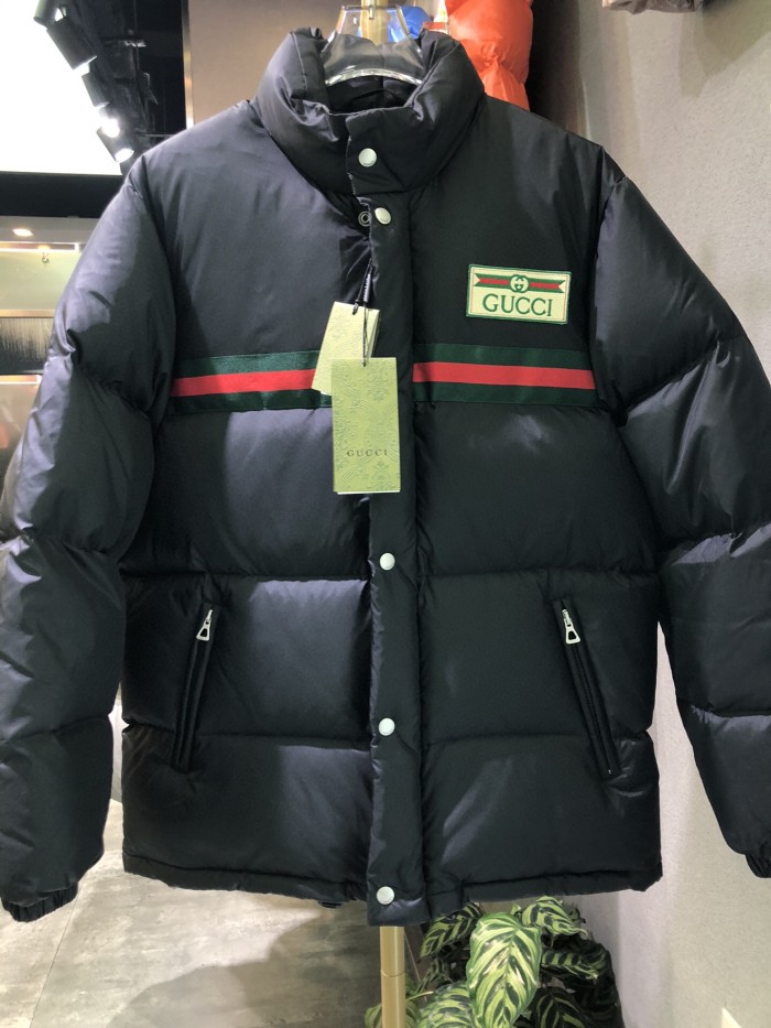 ★超人気 グッチ スーパーコピー スタンドカラー脱袖ダウンジャケット