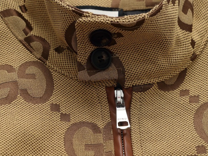 追跡付 グッチ 激安偽物 満印ジャカード野球服コート