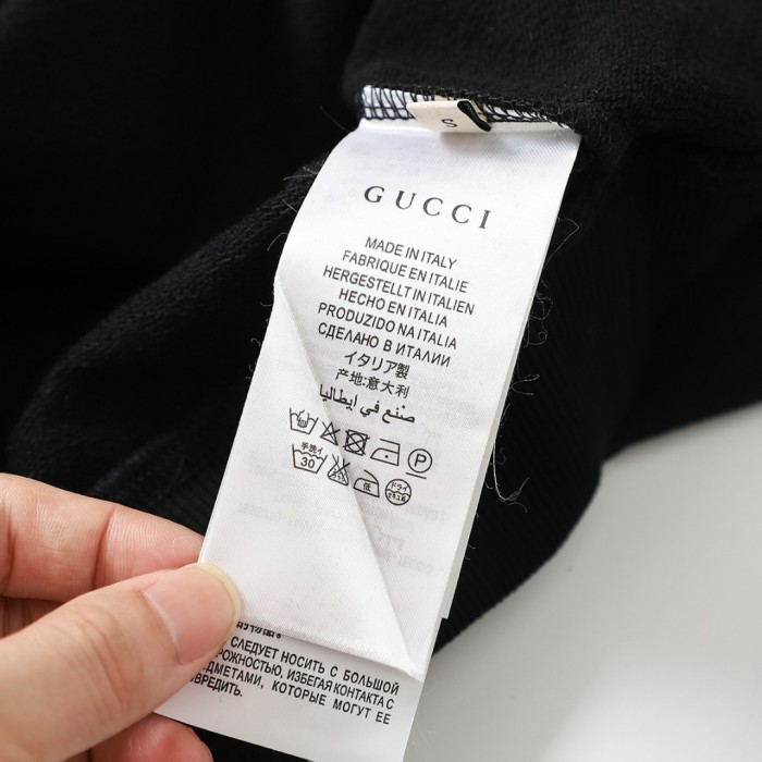 【限定】グッチ 偽物通販 24 ss最新ダブルGロゴキャップ付き衛衣