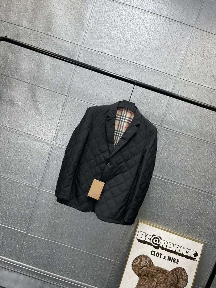 ★超人気 バーバリー n級品 24新作メンズ軽量贅沢菱形キルティングコットン裏地スーツコットンコート