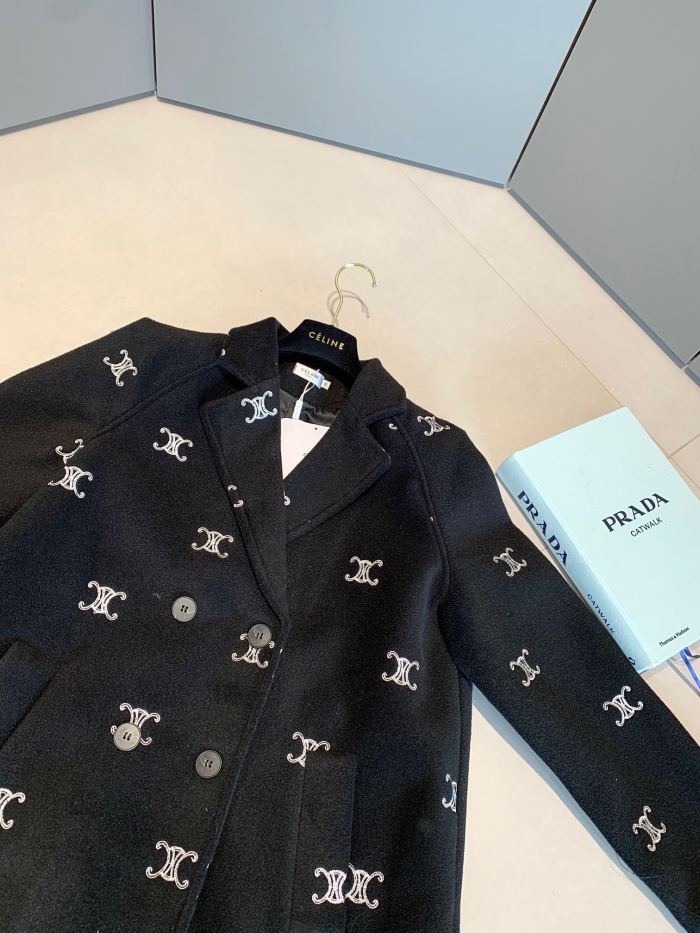 超奇跡の入荷☆ セリーヌ スーパーコピー 老花刺繍鈴カシミヤ両面カシミヤミドルロングコート
