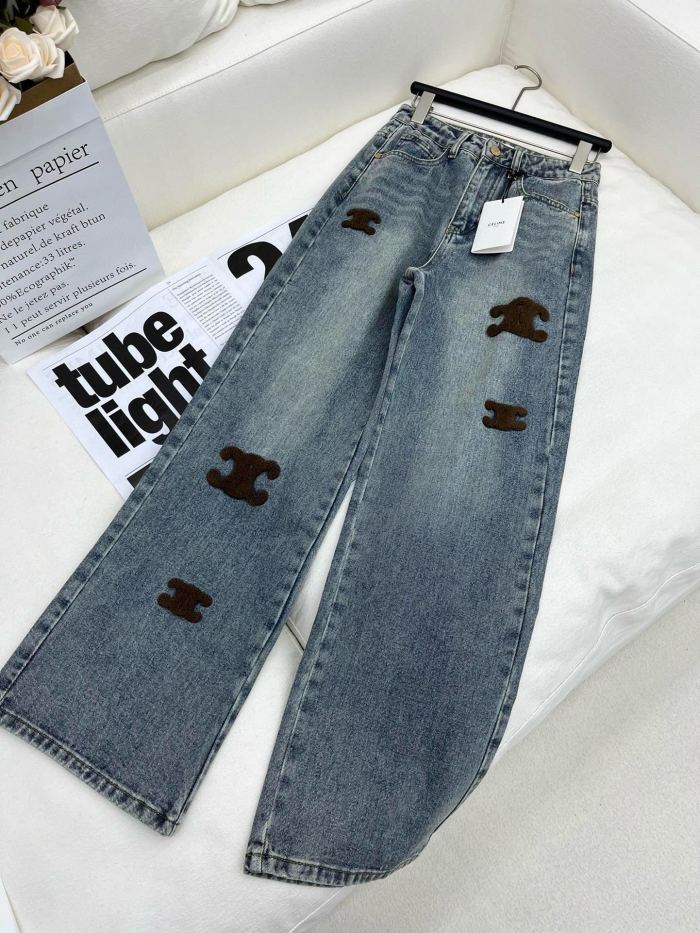 一目惚れ♪ セリーヌ 激安偽物 タオル刺繍ストレートジーンズ