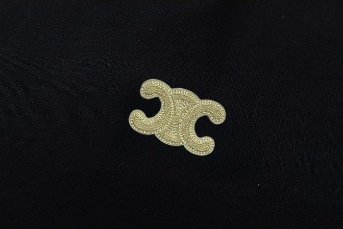 日本未入荷 セリーヌ コピーおすすめ 2024秋冬胸元凱旋門アルファベット刺繍ロゴキャップ付きパーカー