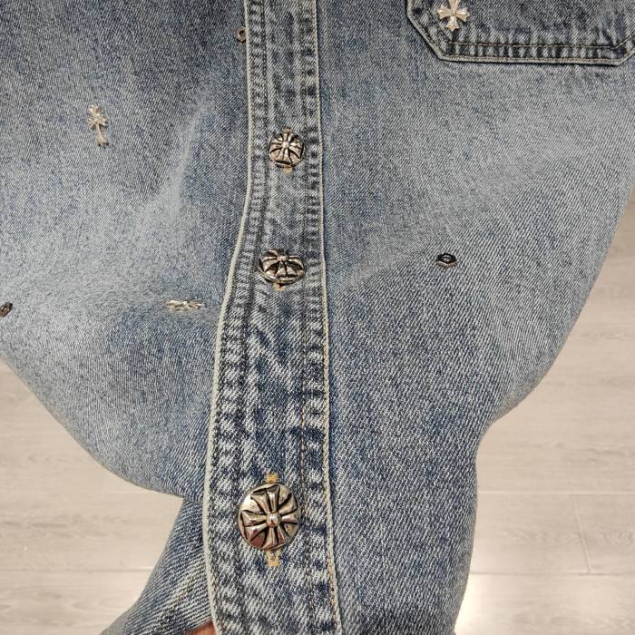 大人気 クロムハーツ 激安偽物 24 F/wスタッズ付き重金属クロスデニムシャツジャケット