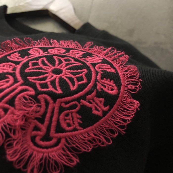 追跡付 クロムハーツ 激安通販 2024新型馬のひづめの衝突色の刺繍の衛衣