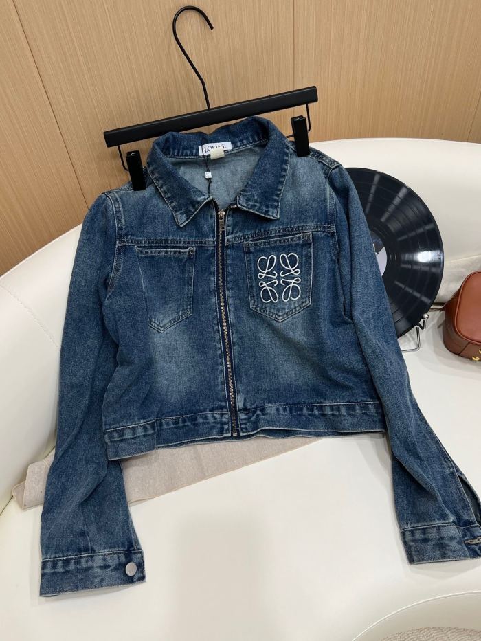 入手困難 ロエベ n級品 ショートジッパーデニムジャケット