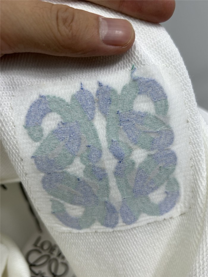 超奇跡の入荷☆ ロエベ 激安通販 刺繍ロゴ新作定番ロゴ刺繍丸首衛衣
