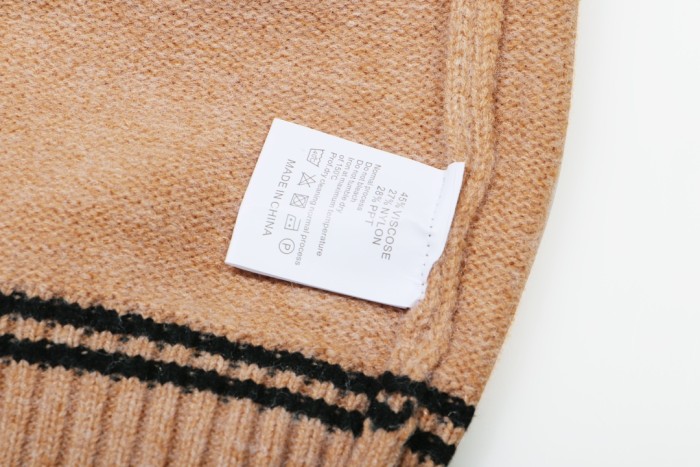 ★超人気 プラダ n級品 三角ロゴアルファベットクルーネックウールニットセーター