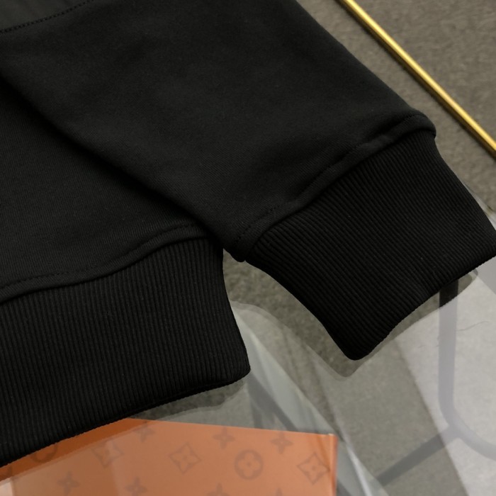 超話題! プラダ n級品 2024新作パッチワークメタルロゴ刺繍ガーディアン