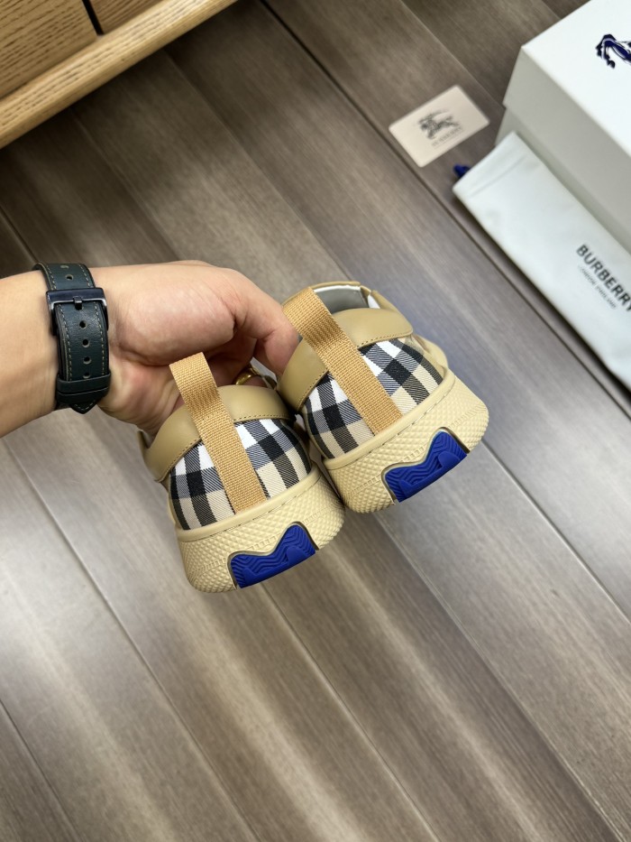 高品質 バーバリー コピーおすすめ メンズ スニーカー