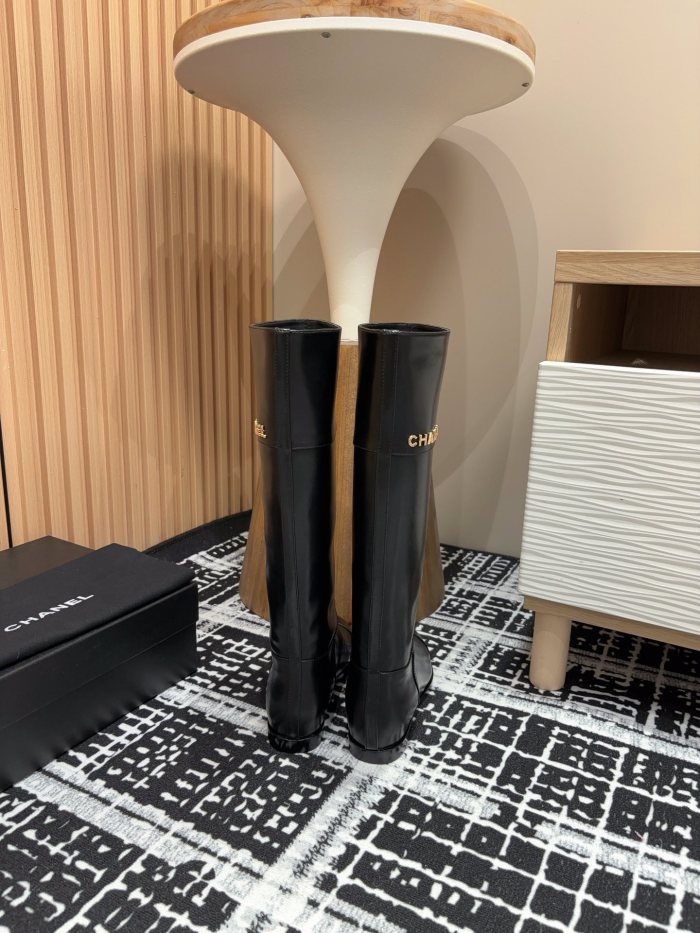 超奇跡の入荷☆ シャネル 激安偽物 アルファベットバックルインソールブーツ/ブーツ