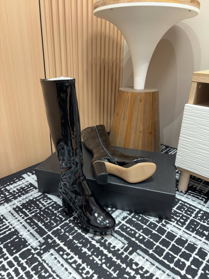 大人気 シャネル n級品 防水台太ヒールブーツ
