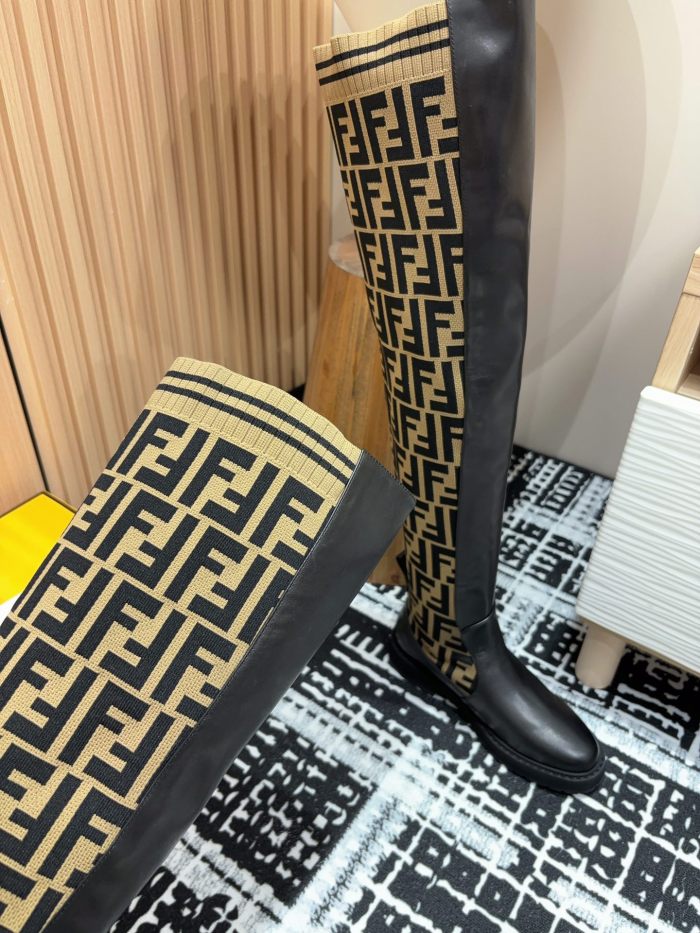 【話題商品！】フェンディ n級品 バージョンのマーチンブーツ秋冬シリーズ