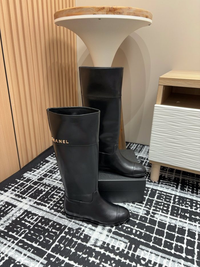 超奇跡の入荷☆ シャネル 激安偽物 アルファベットバックルインソールブーツ/ブーツ