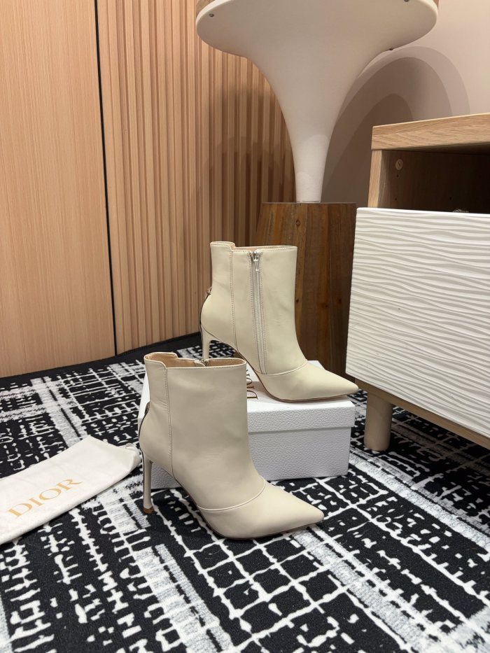 【限定】ディオール コピー 秋冬のスリムハイヒールショートブーツ