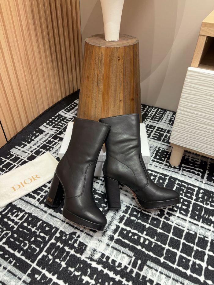超奇跡の入荷☆ ディオール 偽物通販 秋冬防水テーブルブーツ