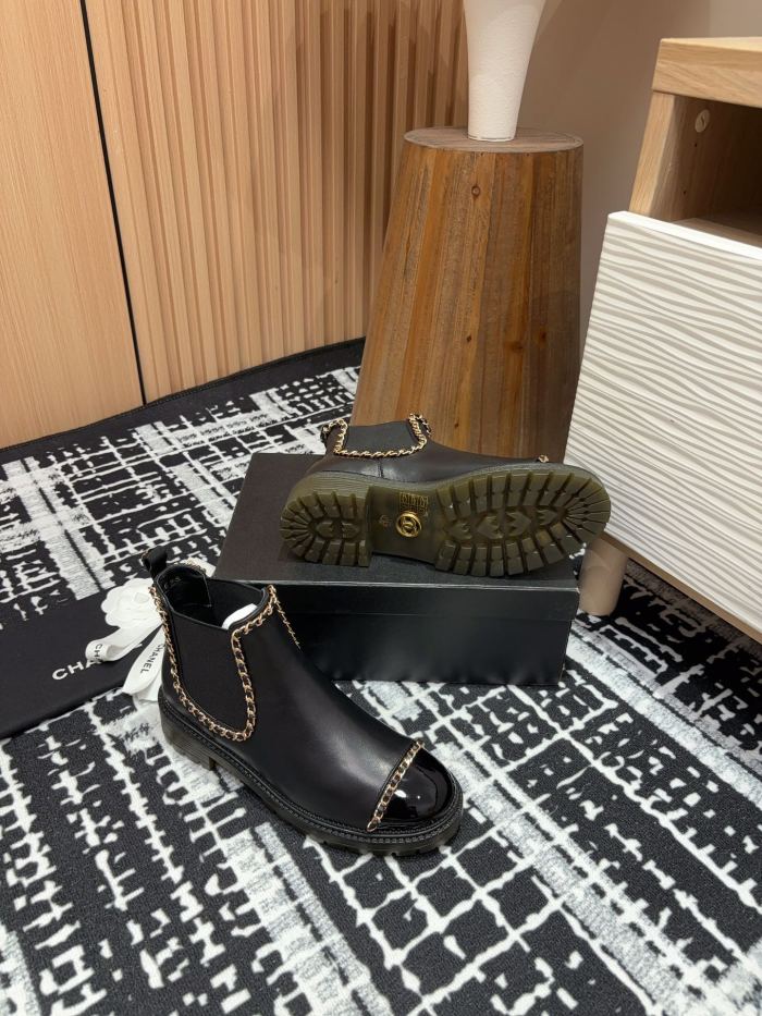 【限定】シャネル コピーおすすめ 秋冬のリラックスチェーンブーツ