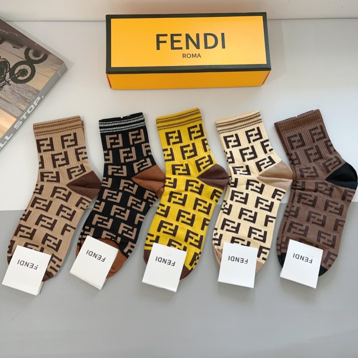 ★超人気 フェンディ コピー のアルファベットのダブルFクラシックな中筒靴下