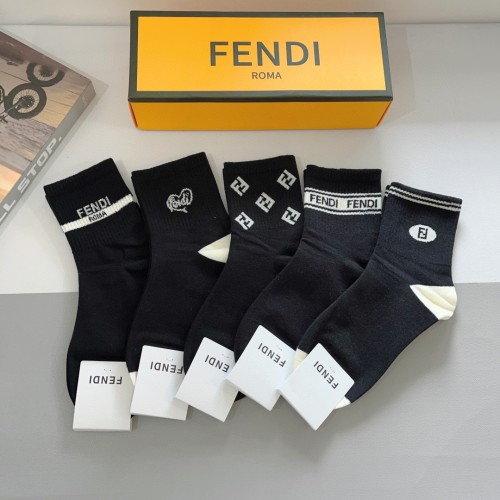 稀少 フェンディ n級品 のアルファベットのダブルF爆金ソックス