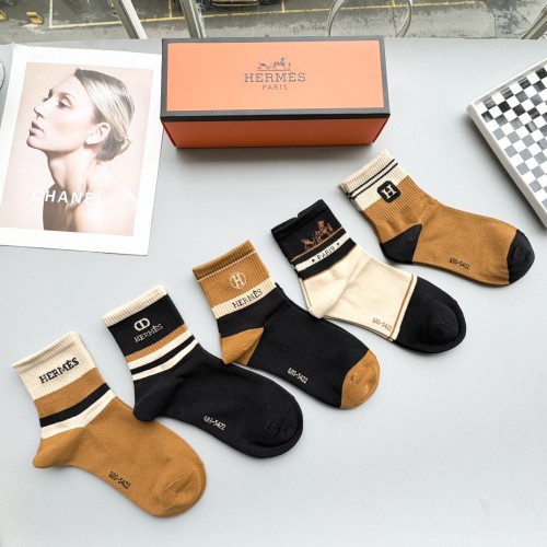 追跡付 エルメス スーパーコピー 定番ミドルソックス