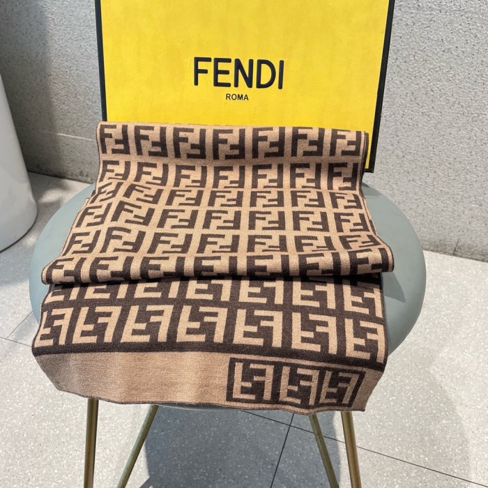 入手困難 フェンティ コピー カップルスタイルマフラー