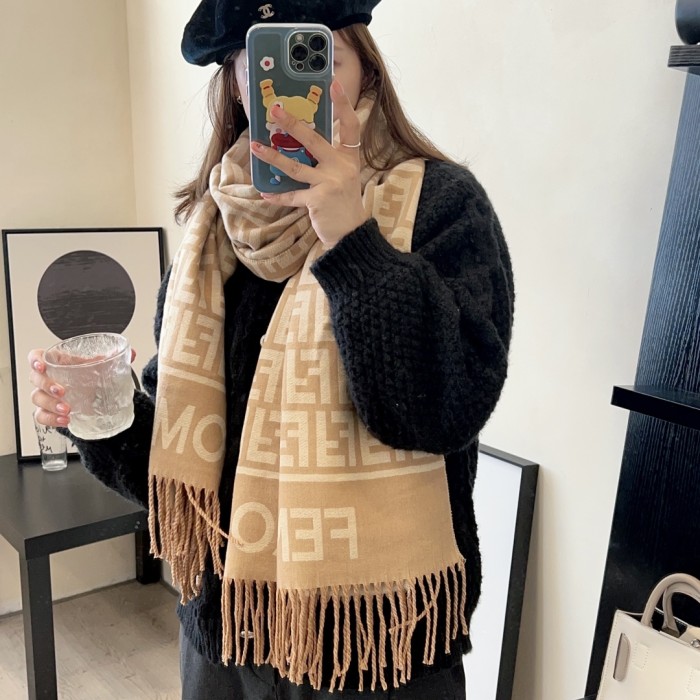 追跡付 フェンティ n級品 両面マフラー