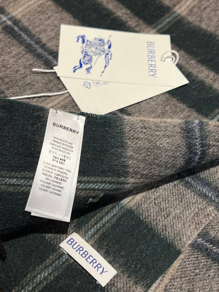 高品質 バーバリー コピーおすすめ カップル用マフラー