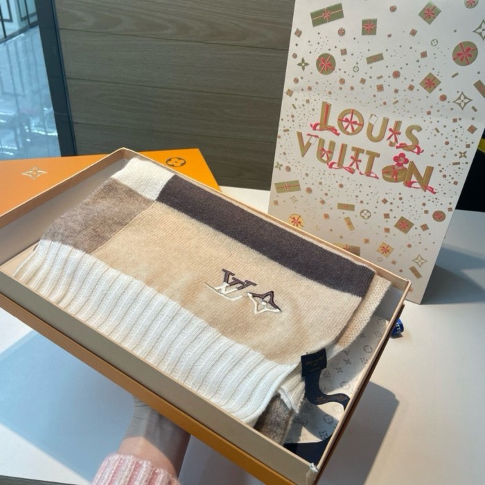 【話題商品！】ルイヴィトン 偽物通販 カップルスタイルマフラー
