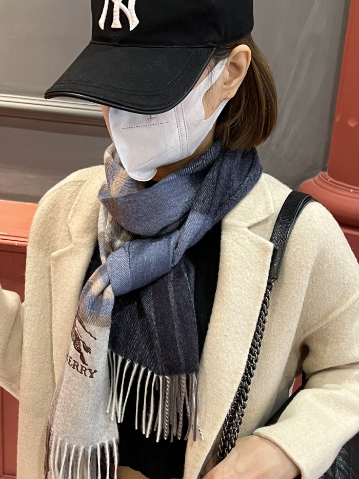 使い勝手良し バーバリー スーパーコピー 定番カシミアチェックマフラー