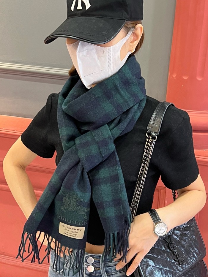 大人気 バーバリー 激安通販 定番カシミアチェックマフラー
